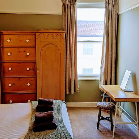 Fifth Quarter Apartment With Free Parking York Zewnętrze zdjęcie