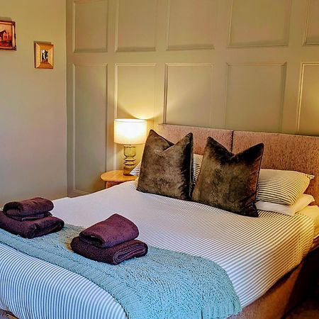 Fifth Quarter Apartment With Free Parking York Zewnętrze zdjęcie