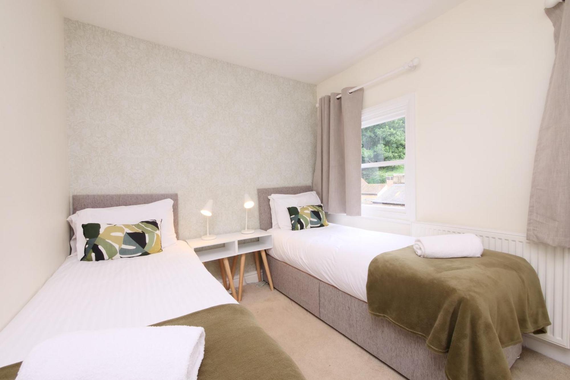 Fifth Quarter Apartment With Free Parking York Zewnętrze zdjęcie